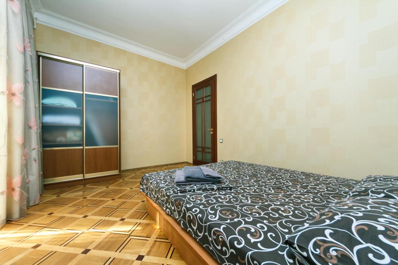 Квартира На Крещатике Kyiv Exterior photo